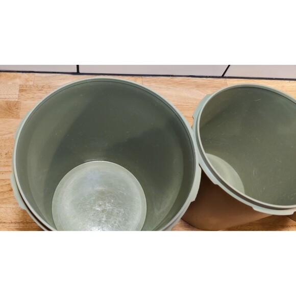 Vintage Tupperware Avocado Green Nesting Canisters With Matching Lids, Set Of 3 - Picture 8 of 16